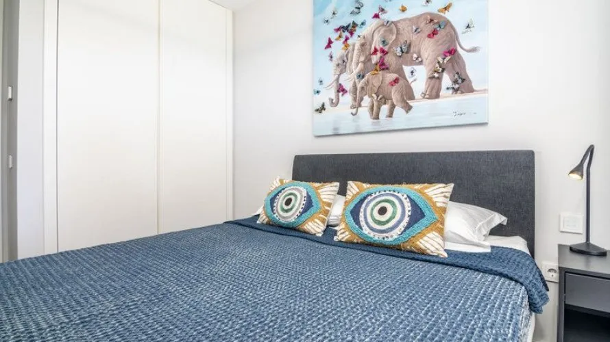 Apartamento de 3 dormitorios en Estepona, Spain No. 385 № 19
