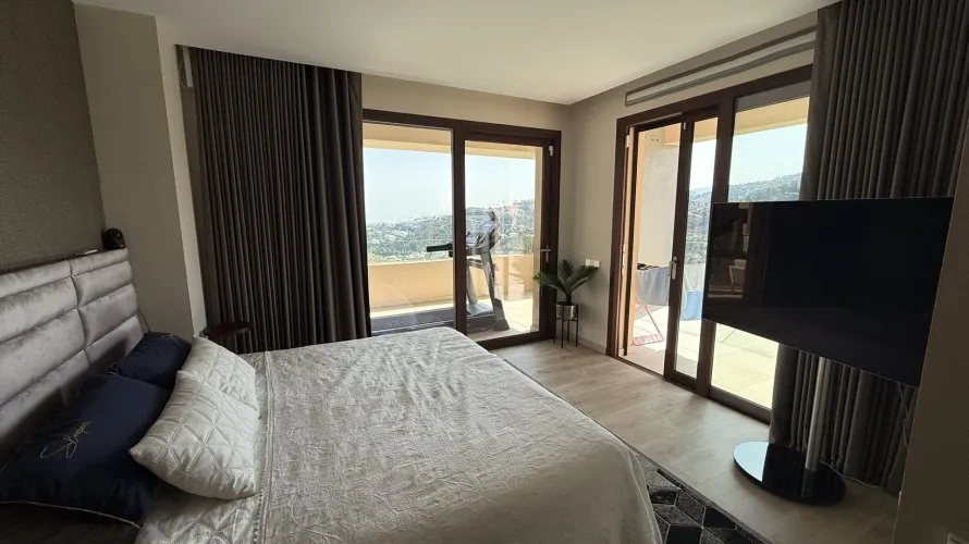 Apartamento de 4 dormitorios en La Quinta, Spain No. 561 № 22