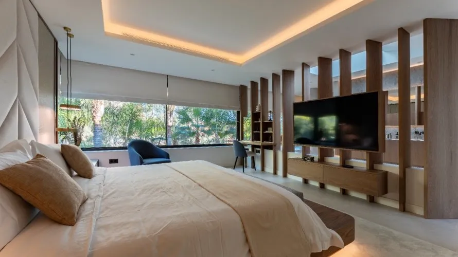 Villa de 5 dormitorios en Marbella, Spain No. 492 № 24