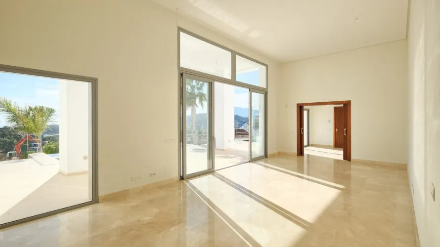 Villa de 4 dormitorios en Benahavís, Spain No. 261 № 6