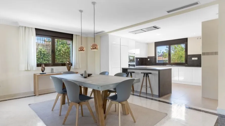 Villa de 3 dormitorios en Estepona, Spain No. 110 № 22