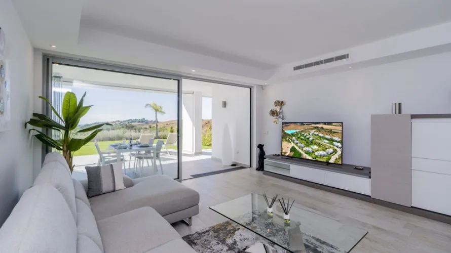 Apartamento de 2 dormitorios en Estepona, Spain No. 509 № 13