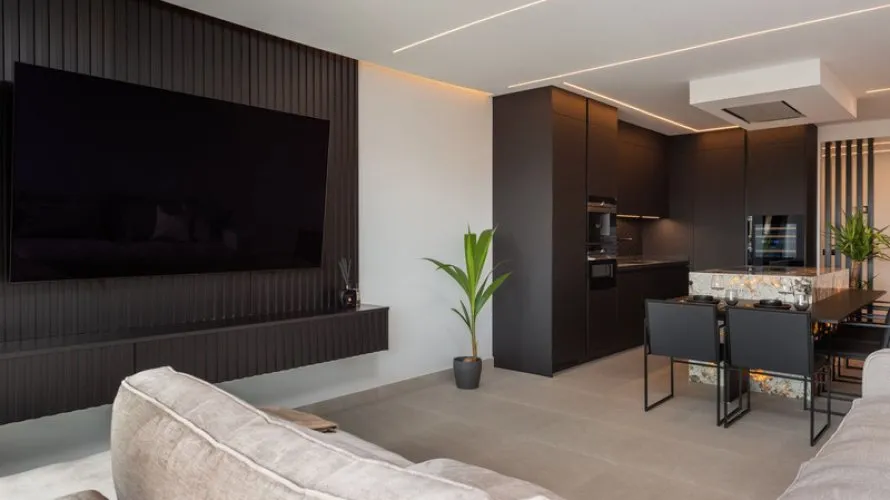 Apartamento de 3 dormitorios en Marbella, Spain No. 246 № 8