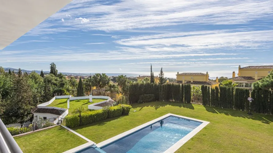 Villa de 7 dormitorios en Marbella, Spain No. 314 № 11