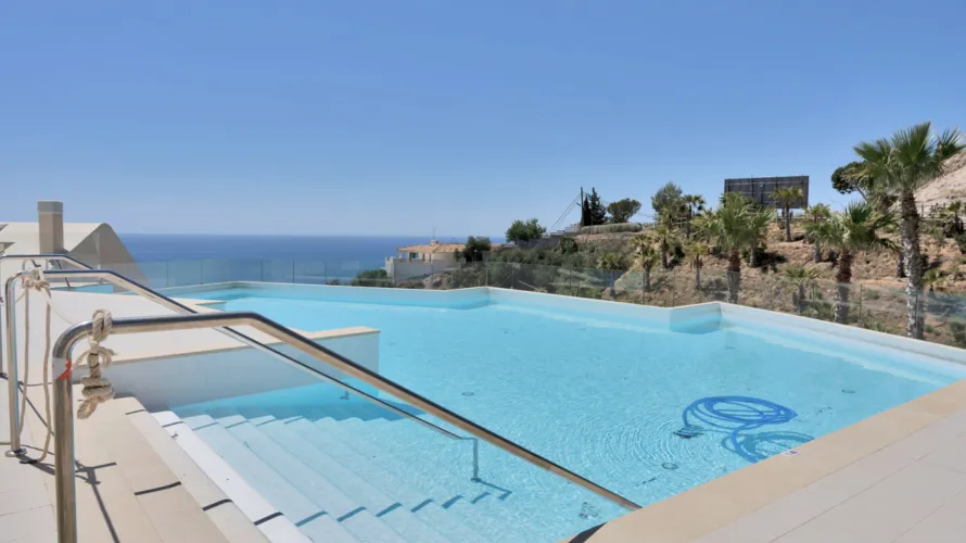 Apartamento de 3 dormitorios en Benalmádena, Spain No. 548 № 21