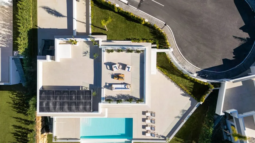 Villa de 5 dormitorios en Estepona, Spain No. 333 № 24