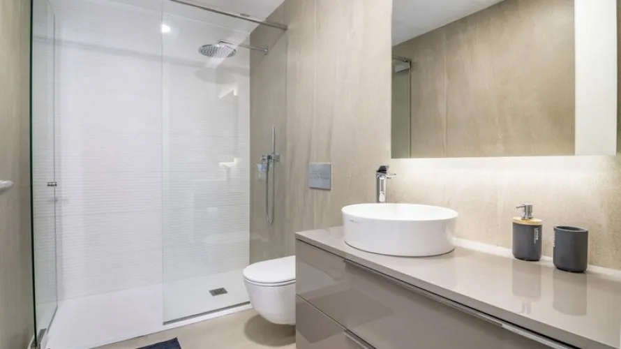 Apartamento de 3 dormitorios en Estepona, Spain No. 385 № 20