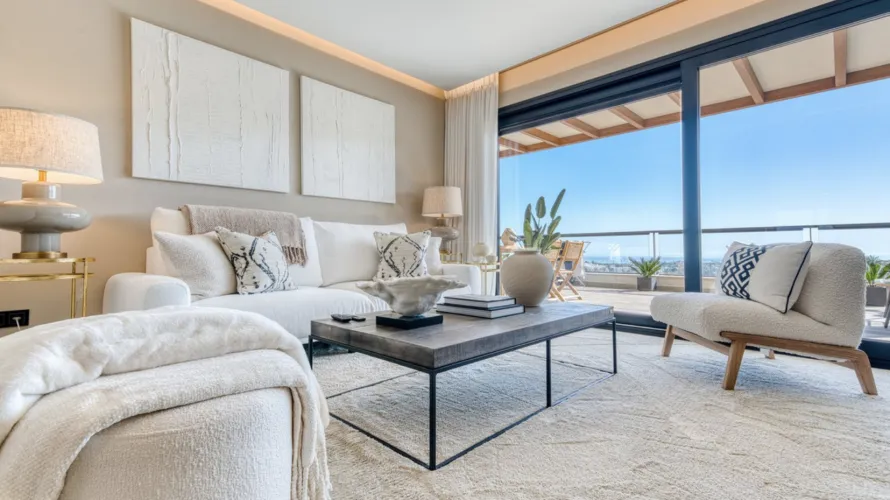 Apartamento de 2 dormitorios en Marbella, Spain No. 497 № 1