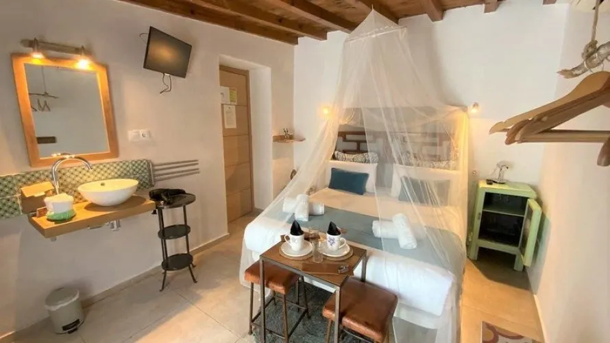 Villa de 5 dormitorios en Marbella, Spain No. 389 № 6