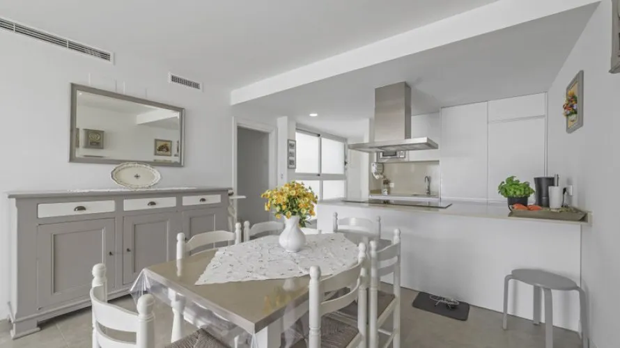 Apartamento de 2 dormitorios en Benalmádena, Spain No. 456 № 15