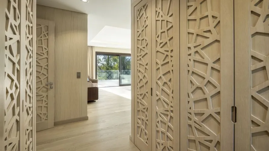 Villa de 6 dormitorios en Nueva Andalucía, Spain No. 268 № 15