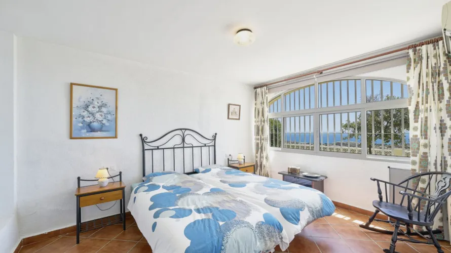 Сasa de 4 dormitorios en Benalmádena, Spain No. 611 № 9