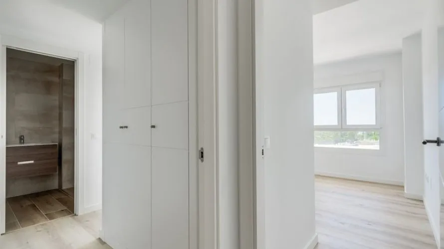 Apartamento de 3 dormitorios en Nueva Andalucía, Spain No. 554 № 16