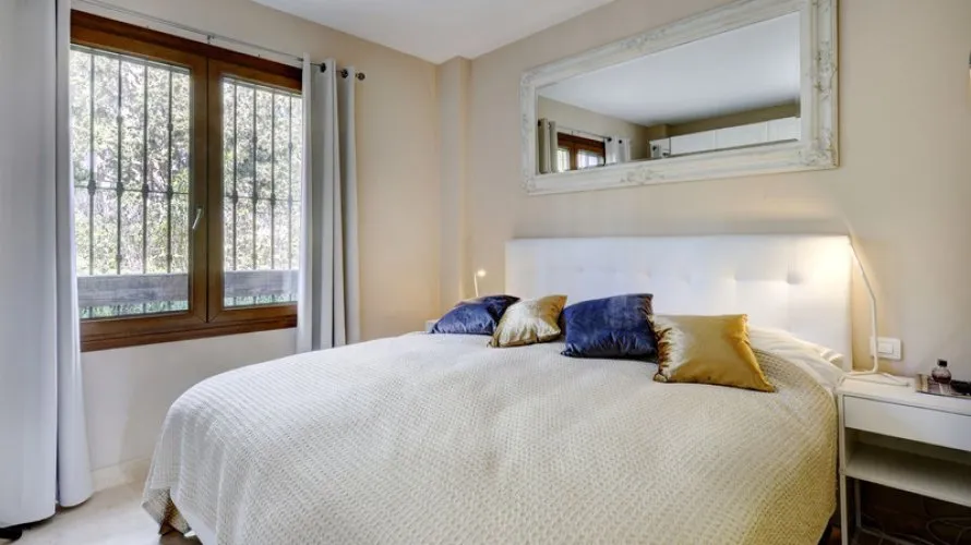Apartamento de 2 dormitorios en Estepona, Spain No. 507 № 18