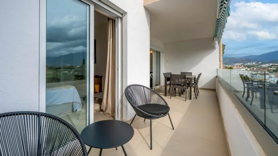 Apartamento de 3 dormitorios en Nueva Andalucía, Spain No. 602 № 9