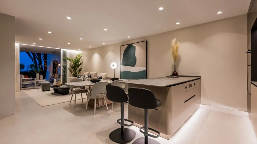 Apartamento de 3 dormitorios en Estepona, Spain No. 431 № 17