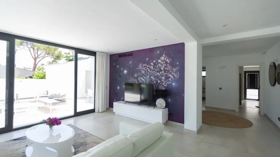 Villa de 4 dormitorios en Marbella, Spain No. 263 № 8