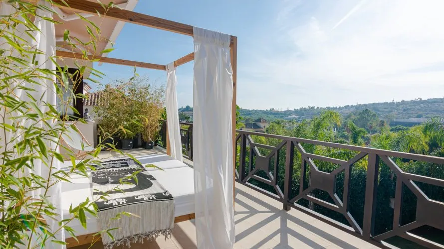 Villa de 5 dormitorios en Marbella, Spain No. 262 № 3