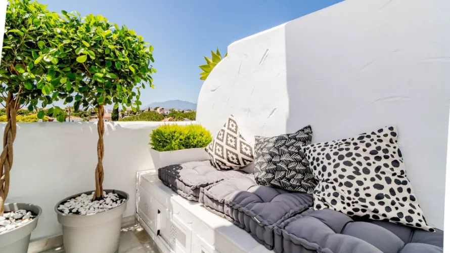 Dúplex de 3 dormitorios en Nueva Andalucía, Spain No. 562 № 18