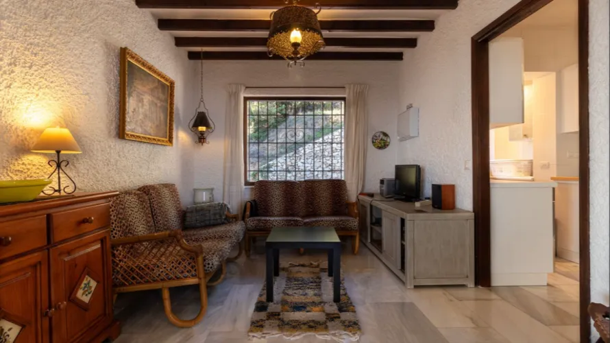 Villa de 4 dormitorios en Mijas Costa, Spain No. 572 № 26