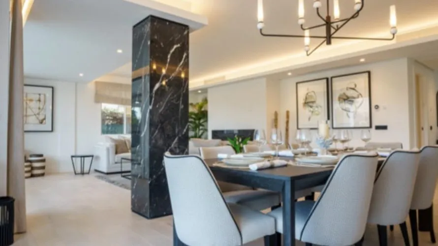 Villa de 5 dormitorios en Marbella, Spain No. 316 № 8