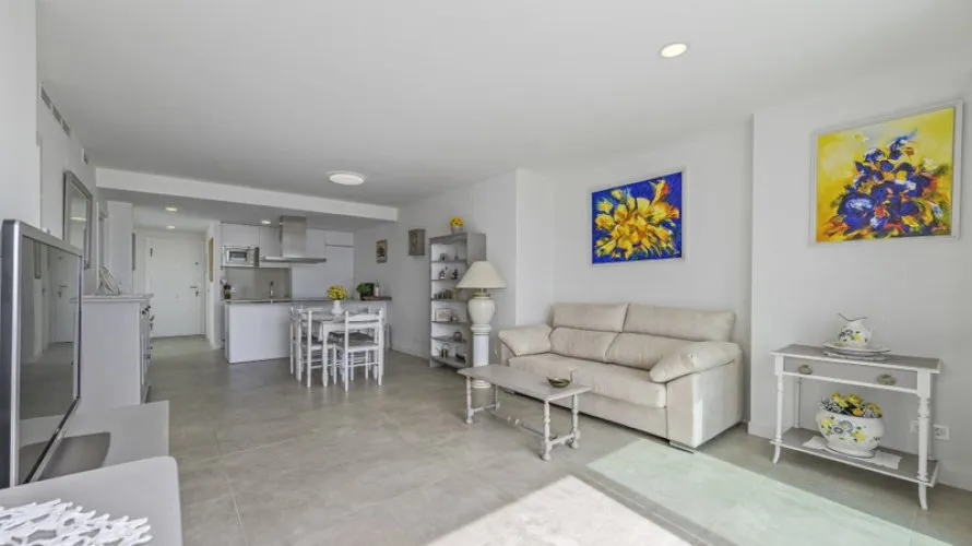 Apartamento de 2 dormitorios en Benalmádena, Spain No. 456