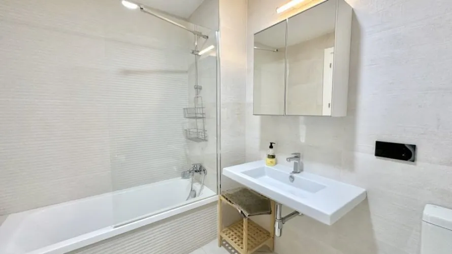 Apartamento de 3 dormitorios en Estepona, Spain No. 539 № 14