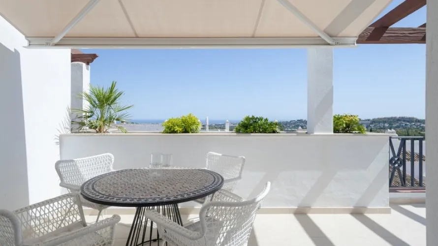 Dúplex de 3 dormitorios en Nueva Andalucía, Spain No. 537 № 19