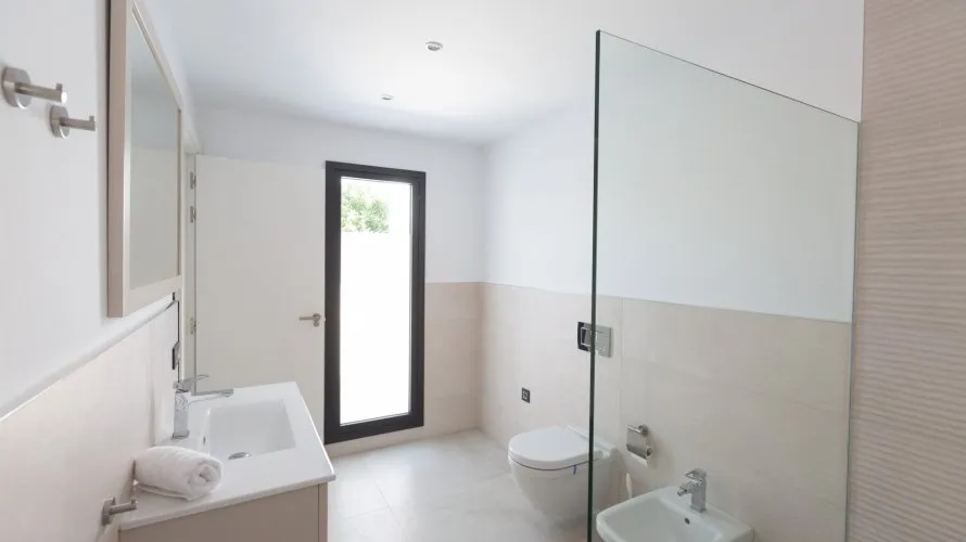 Villa de 4 dormitorios en Marbella, Spain No. 263 № 26