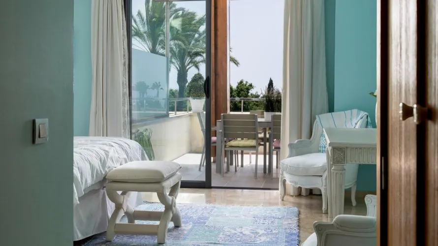 Apartamento de 3 dormitorios en Marbella, Spain No. 326 № 8