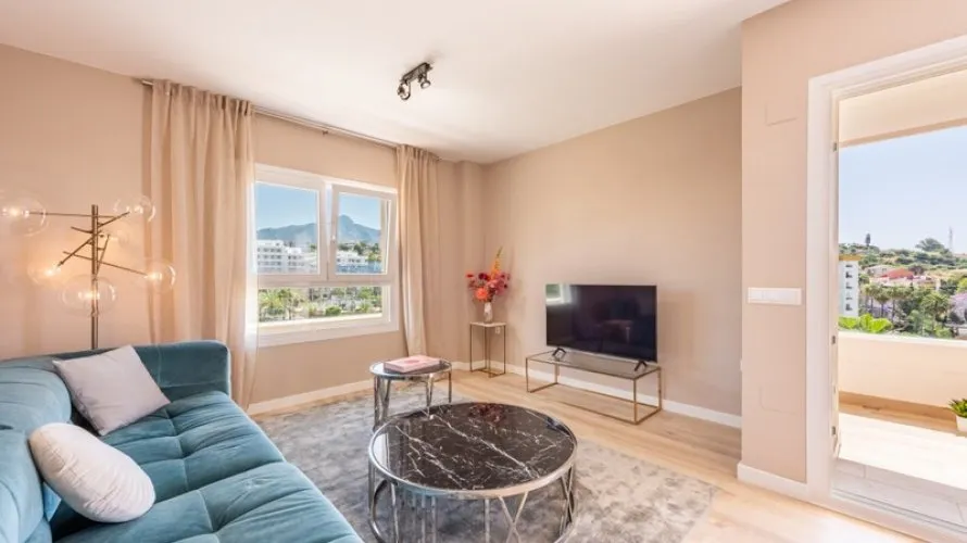 Apartamento de 3 dormitorios en Nueva Andalucía, Spain No. 555 № 4