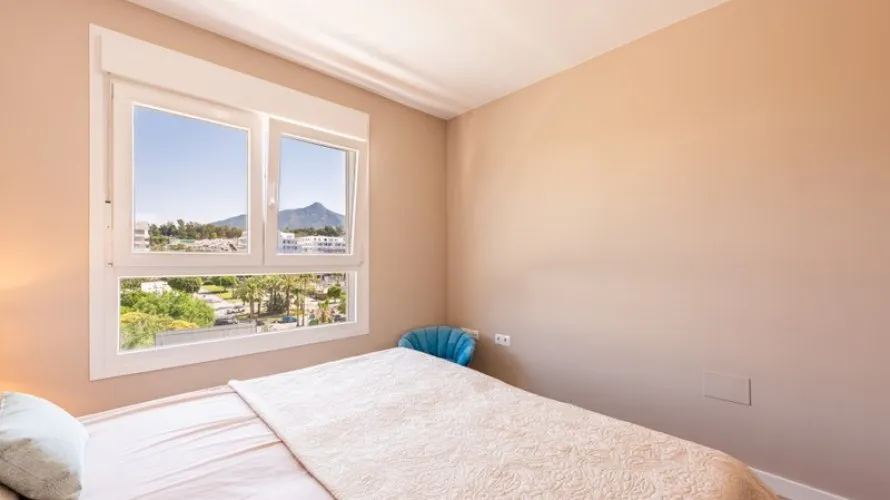 Apartamento de 3 dormitorios en Nueva Andalucía, Spain No. 555 № 12
