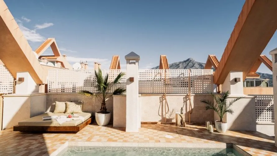 Ático de 3 dormitorios en Nueva Andalucía, Spain No. 351 № 7