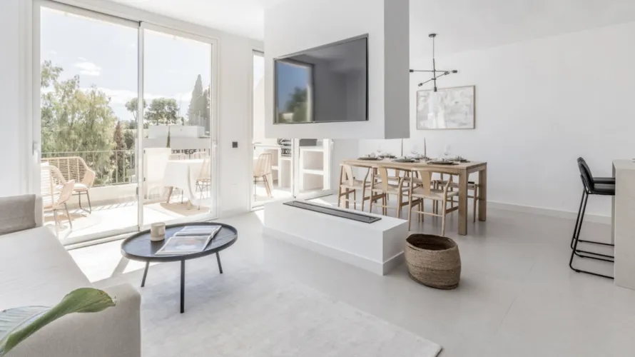 Ático de 3 dormitorios en Marbella, Spain No. 427 № 3