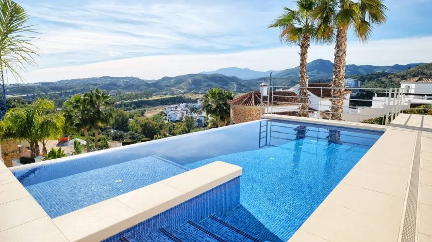 Villa de 4 dormitorios en Benahavís, Spain No. 261 № 18