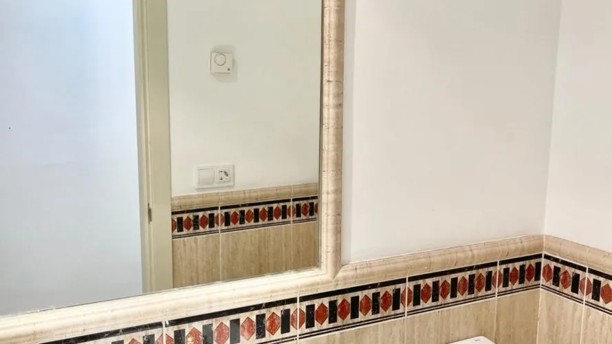 Apartamento de 2 dormitorios en Marbella, Spain No. 228 № 14