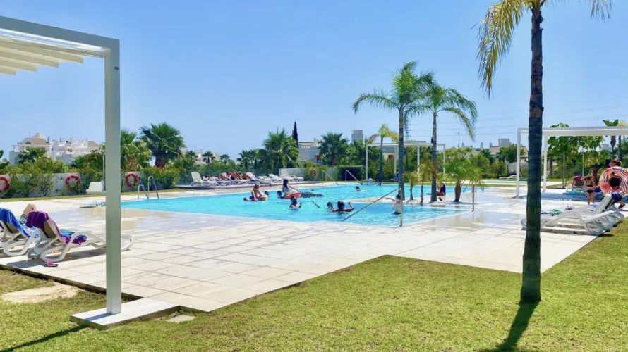 Apartamento de 3 dormitorios en Estepona, Spain No. 591 № 7