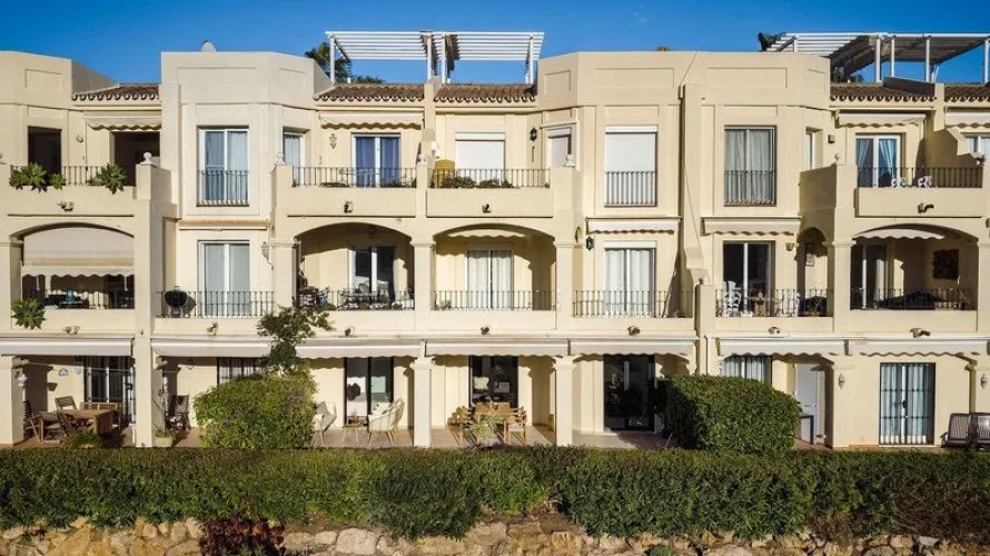Apartamento de 3 dormitorios en Benahavís, Spain No. 285 № 7
