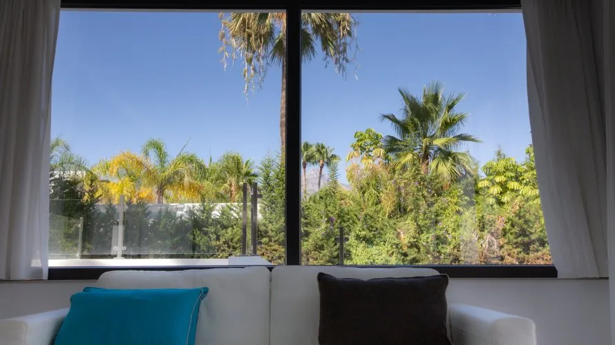 Villa de 4 dormitorios en Marbella, Spain No. 263 № 1