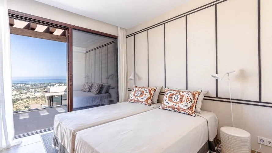 Villa de 4 dormitorios en Benahavís, Spain No. 187 № 17