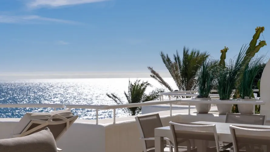 Dúplex de 3 dormitorios en Estepona, Spain No. 328 № 16