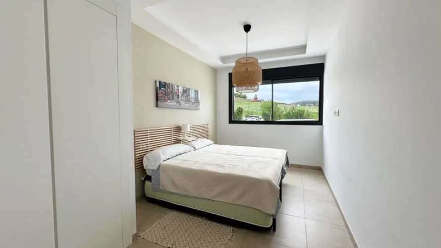 Apartamento de 3 dormitorios en Estepona, Spain No. 536 № 17