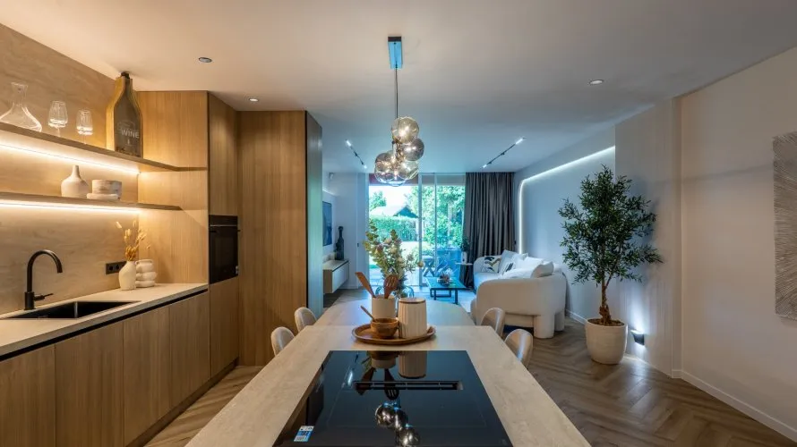 Apartamento de 3 dormitorios en Nueva Andalucía, Spain No. 588 № 25