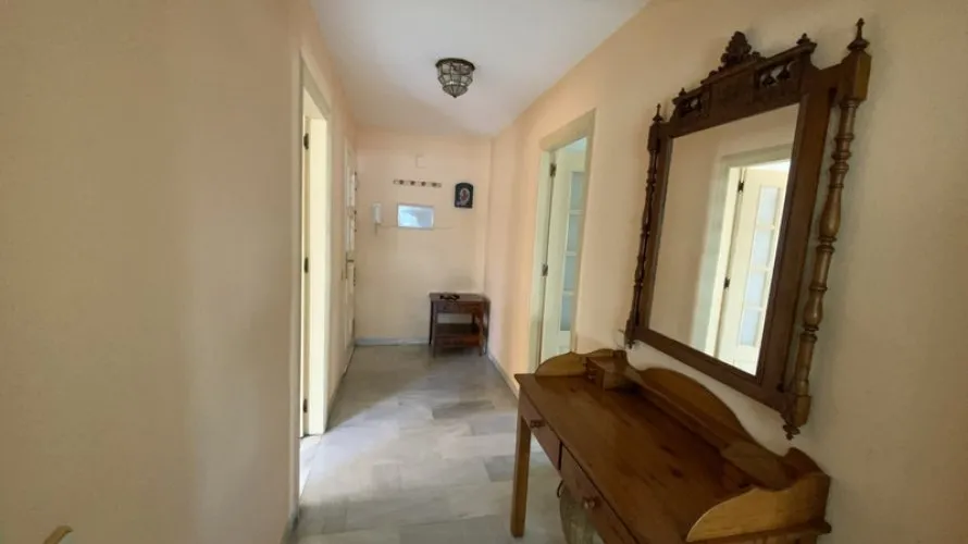 Apartamento de 3 dormitorios en Marbella, Spain No. 336 № 11