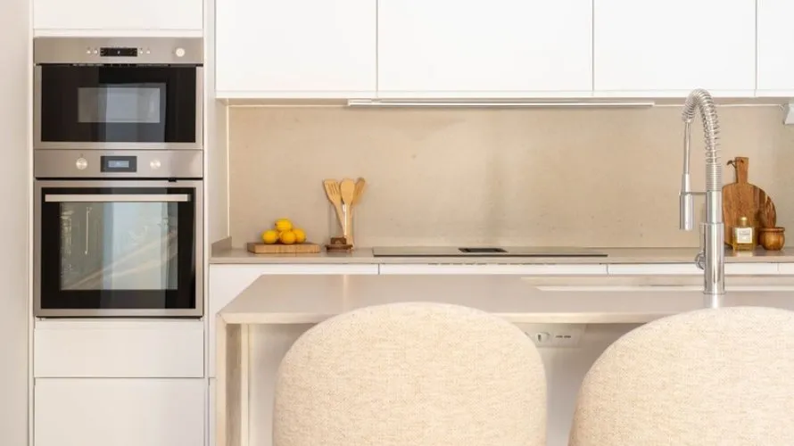 Apartamento de 4 dormitorios en Cortes (San Pedro De Alcantara), Spain No. 556 № 5