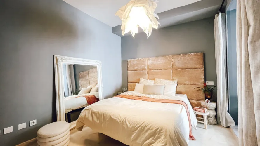 Apartamento de 2 dormitorios en Marbella, Spain No. 590