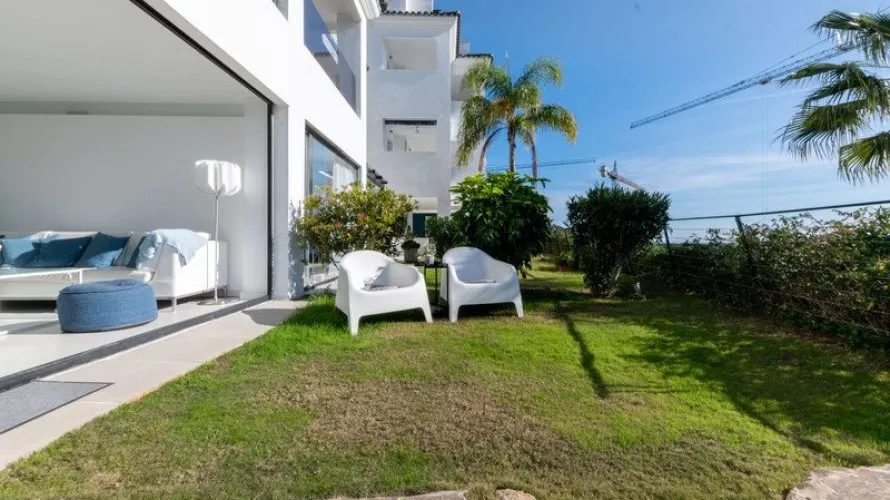 Apartamento de 4 dormitorios en Estepona, Spain No. 281 № 18