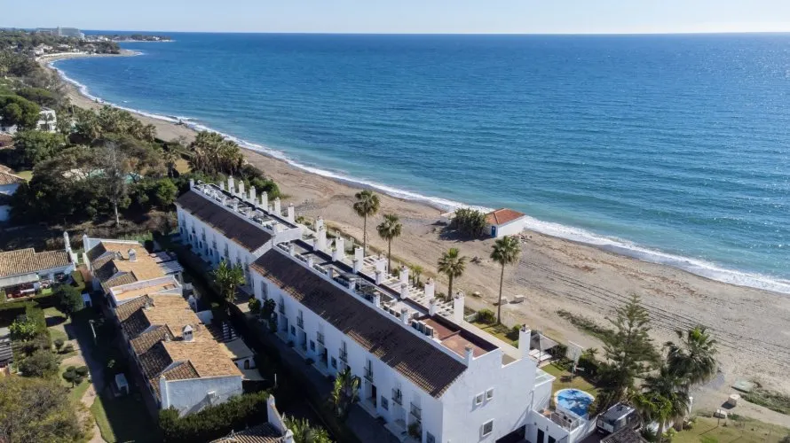 Casa adosada de 3 dormitorios en Estepona, Spain No. 241 № 14