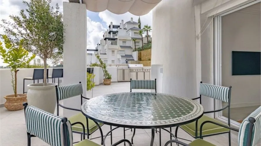 Apartamento de 2 dormitorios en La Quinta, Spain No. 465 № 8