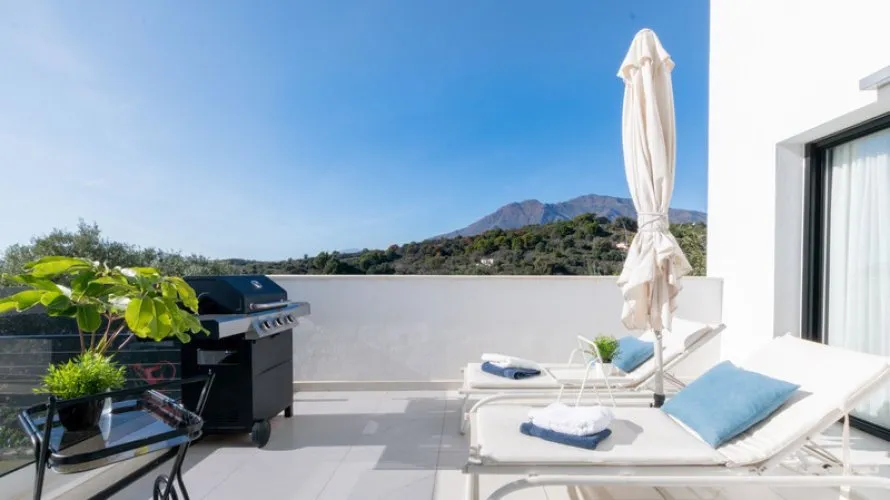 Apartamento de 4 dormitorios en Estepona, Spain No. 281 № 9